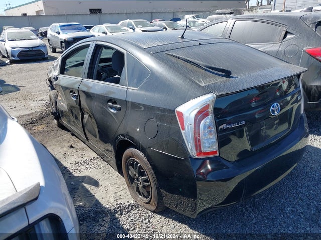 Toyota Prius Two 2014 JTDKN3DUXE1764044 Image 3