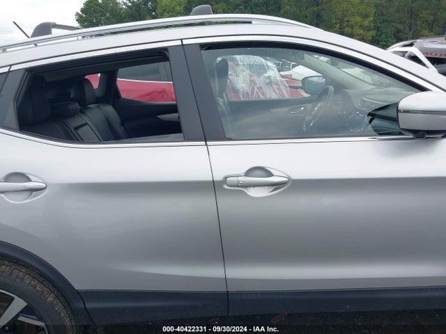 JN1BJ1CV9LW279441 Nissan Rogue Sport Sl Fwd Xtronic Cvt