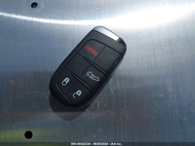 Chrysler 200 Limited 2015 1C3CCCAB6FN573619 Image 11