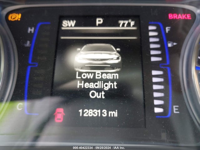 Chrysler 200 Limited 2015 1C3CCCAB6FN573619 Image 15