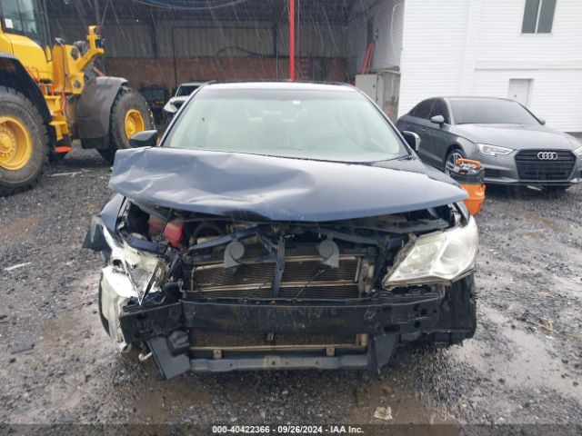 4T1BD1FK0EU112904 Toyota Camry Hybrid Le