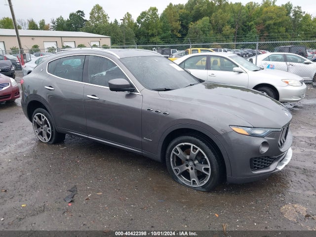 Maserati Levante Granlusso 2018 ZN661XUL7JX259547 main image