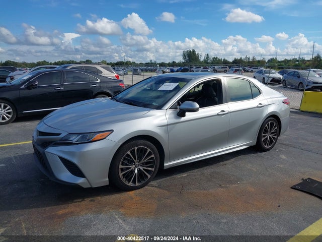 Toyota CAMRY SE 2018 JTNB11HK6J3042525 Image 2