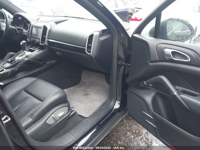 2011 PORSCHE CAYENNE WP1AA2A2XBLA09351 Photo 4