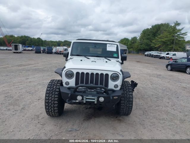 1C4BJWDG3HL502897 Jeep Wrangler Unlimited Sport 4x4