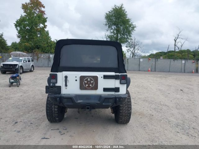 1C4BJWDG3HL502897 Jeep Wrangler Unlimited Sport 4x4