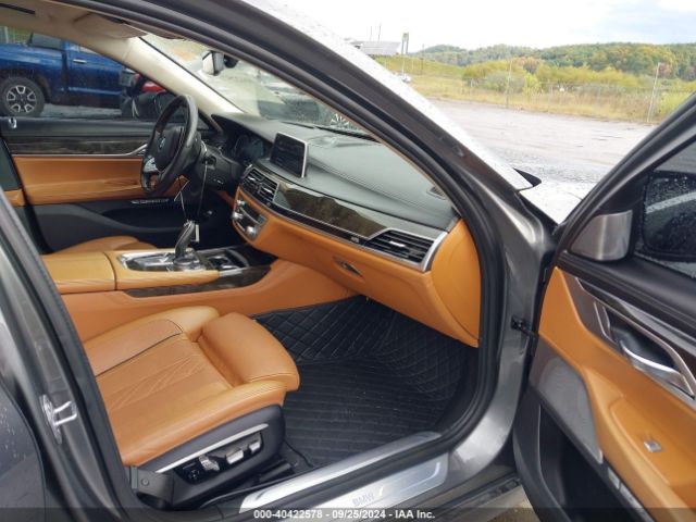 WBA7F0C57GGL99525 BMW 750i