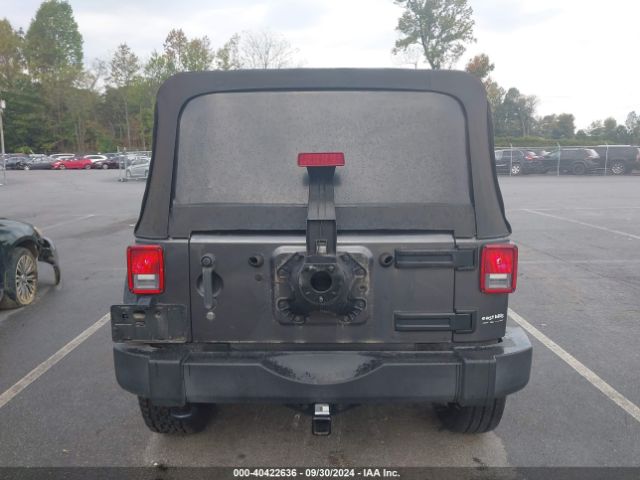1C4BJWDG0HL730744 Jeep Wrangler Unlimited Sport 4x4