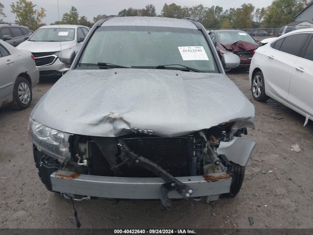 1C4NJCEB9HD198239 Jeep Compass Latitude Fwd