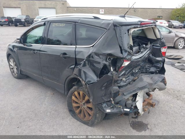 1FMCU9J95HUD60688 Ford Escape Titanium