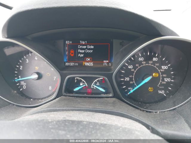 1FMCU9J95HUD60688 Ford Escape Titanium