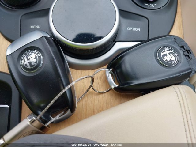 ZARFAEEN6H7557772 Alfa Romeo Giulia Ti Awd