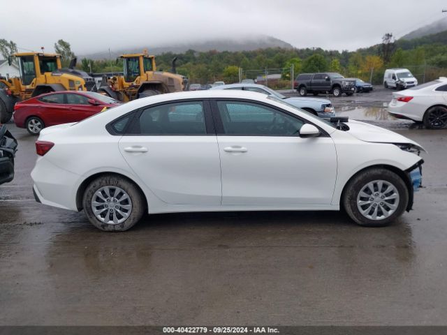 3KPF24AD7NE431852 KIA FORTE FE