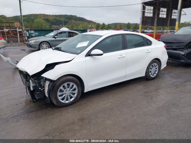 3KPF24AD7NE431852 KIA FORTE FE