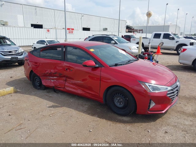 2019 5NPD74LF6KH477395 main image
