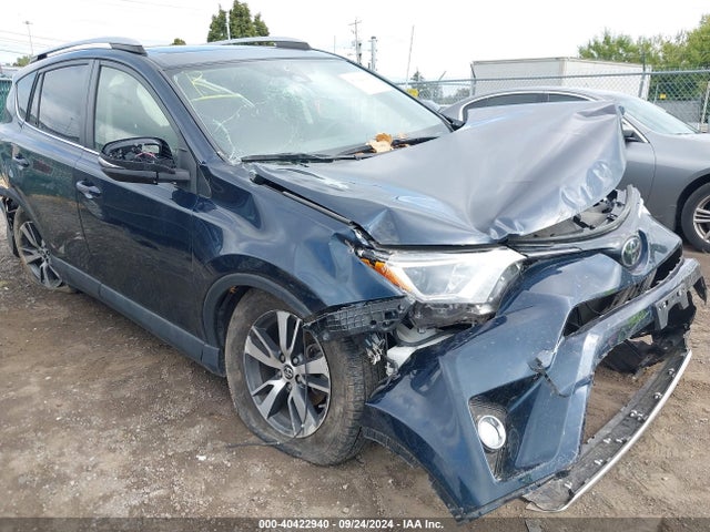Toyota Rav4 Xle 2018 JTMRFREV4JJ242395 Image 12
