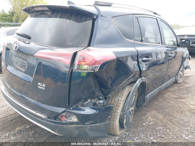 Toyota Rav4 Xle 2018 JTMRFREV4JJ242395 Image 18