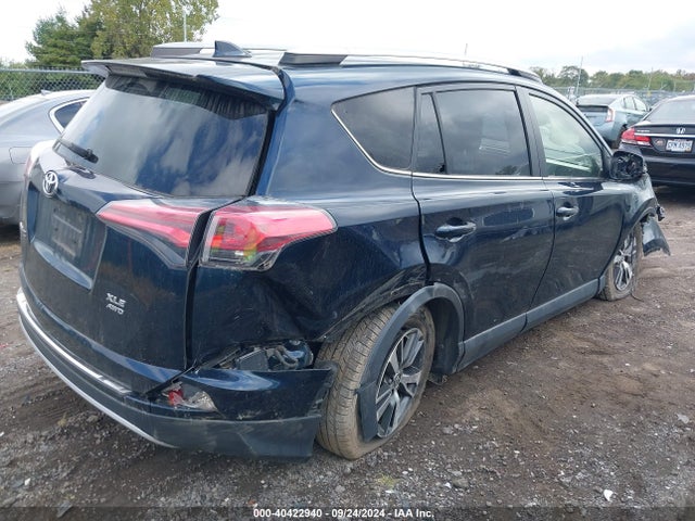 Toyota Rav4 Xle 2018 JTMRFREV4JJ242395 Image 4
