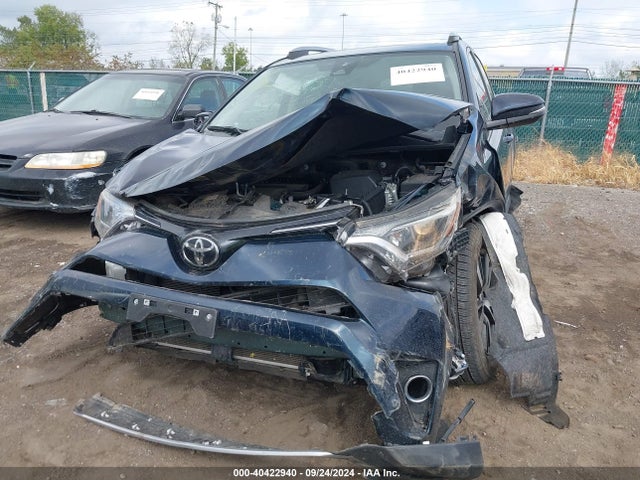 Toyota Rav4 Xle 2018 JTMRFREV4JJ242395 Image 6