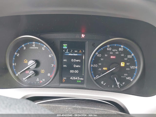 Toyota Rav4 Xle 2018 JTMRFREV4JJ242395 Image 7