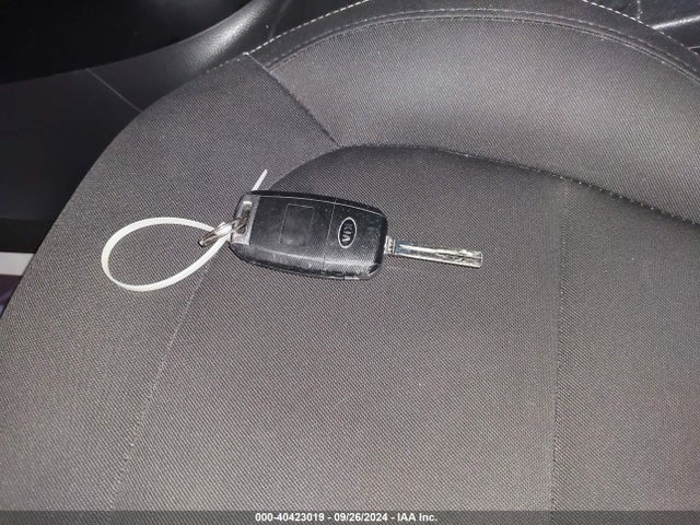 KIA Soul 2016 KNDJN2A27G7315879 Image 11