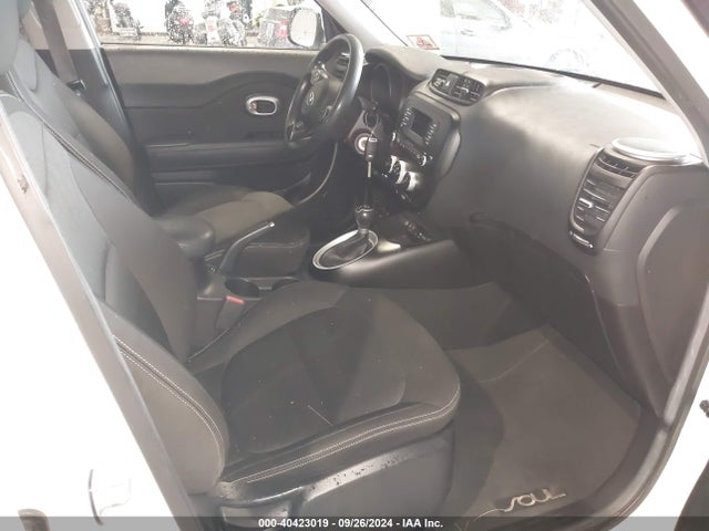 KIA Soul 2016 KNDJN2A27G7315879 Image 5