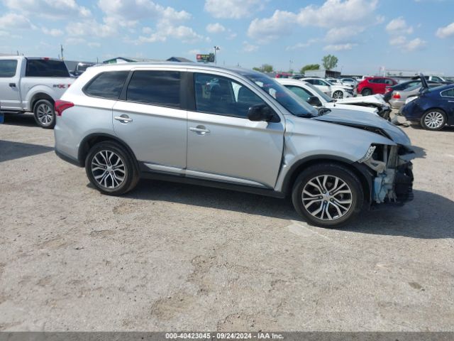 JA4AD2A36JJ003780 Mitsubishi Outlander Es