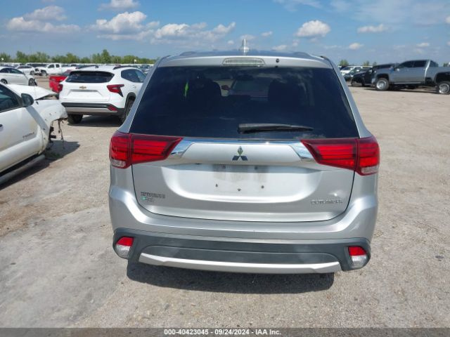 JA4AD2A36JJ003780 Mitsubishi Outlander Es