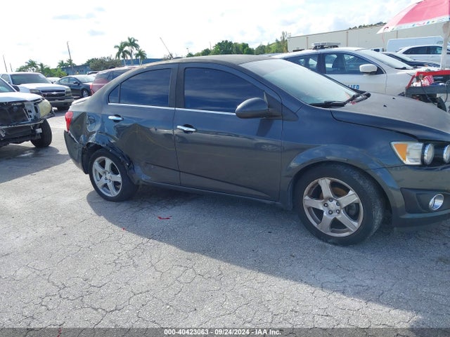 Chevrolet Sonic Ltz Auto 2016 1G1JE5SB5G4135343 Image 14