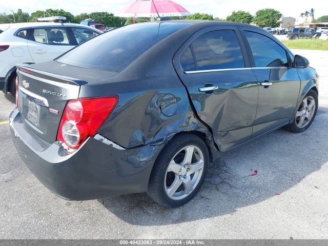 Chevrolet Sonic Ltz Auto 2016 1G1JE5SB5G4135343 Image 15