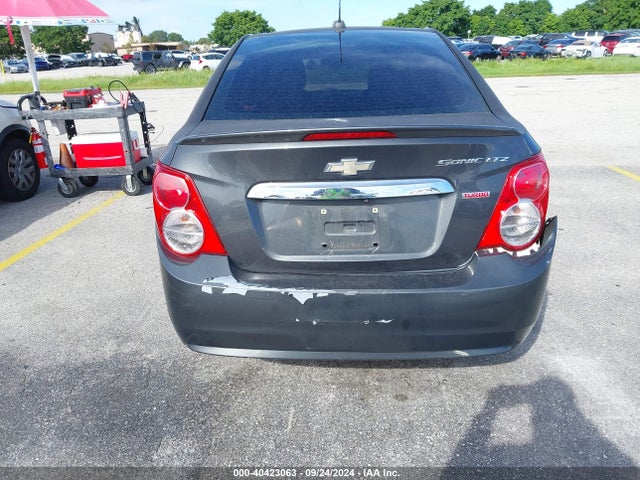 Chevrolet Sonic Ltz Auto 2016 1G1JE5SB5G4135343 Image 16