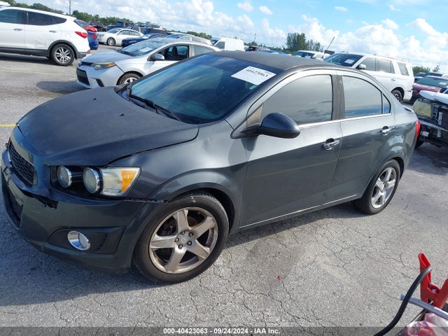 Chevrolet Sonic Ltz Auto 2016 1G1JE5SB5G4135343 Image 2
