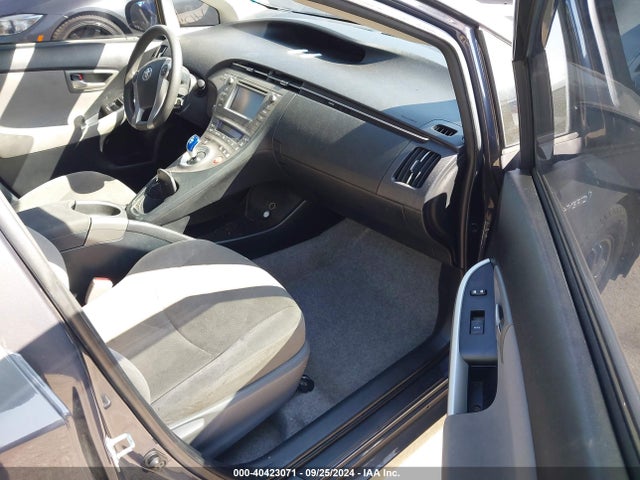 Toyota Prius Two 2015 JTDKN3DU8F0465627 Image 5