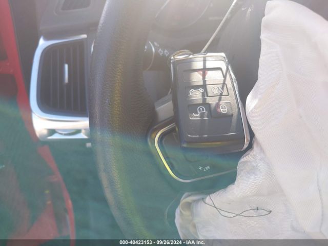 2019 JAGUAR E-PACE SADFJ2FX5K1Z67423 Photo 10