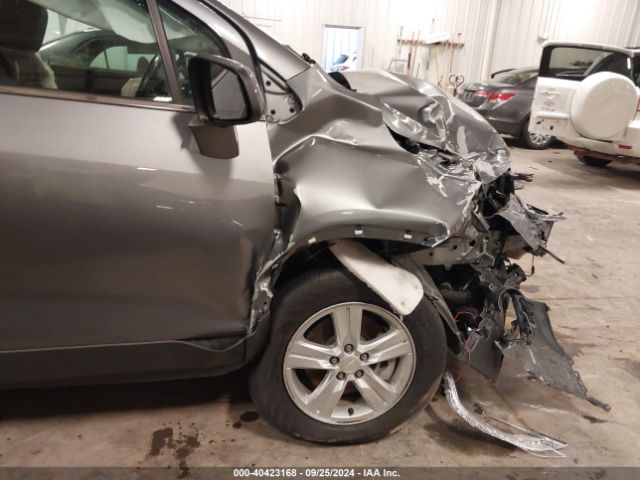 3GNCJPSB2LL148103 Chevrolet Trax Awd Lt