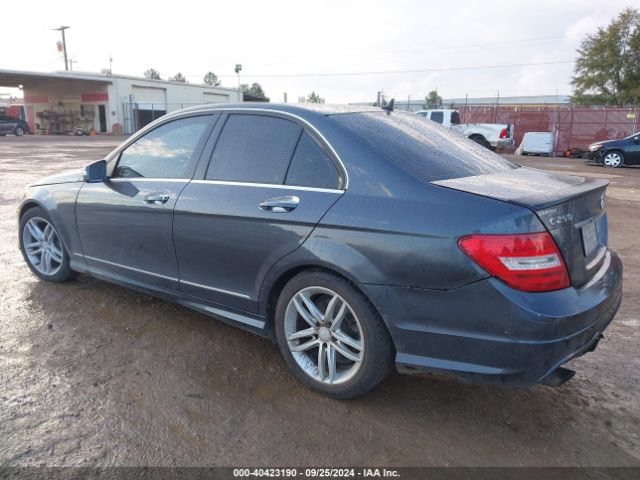 WDDGF4HB8ER320010 Mercedes-Benz C 250 Luxury/sport