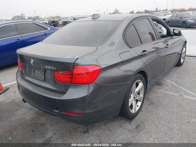 WBA3B1G54ENS80771 BMW 320i