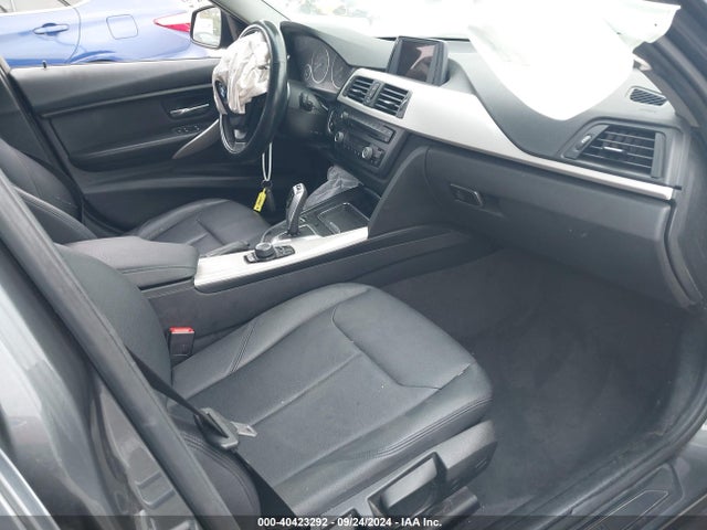 WBA3B1G54ENS80771 BMW 320i