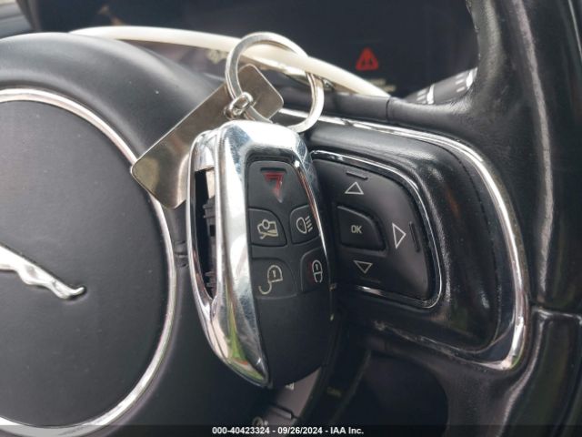 2011 JAGUAR XJ SAJWA2GB1BLV01640 Photo 10