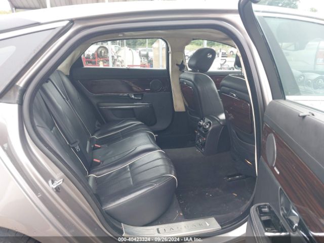 2011 JAGUAR XJ SAJWA2GB1BLV01640 Photo 7