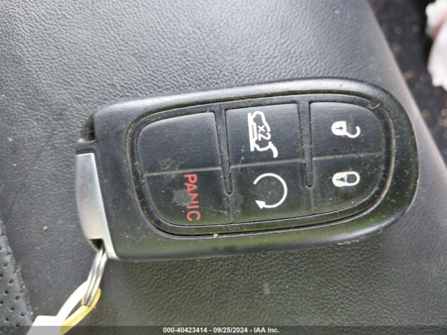 1C4PJMDXXKD369373 Jeep Cherokee Limited 4x4