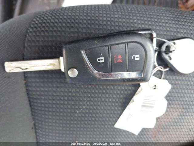 2T3H1RFV4NW202415 Toyota RAV4 LE