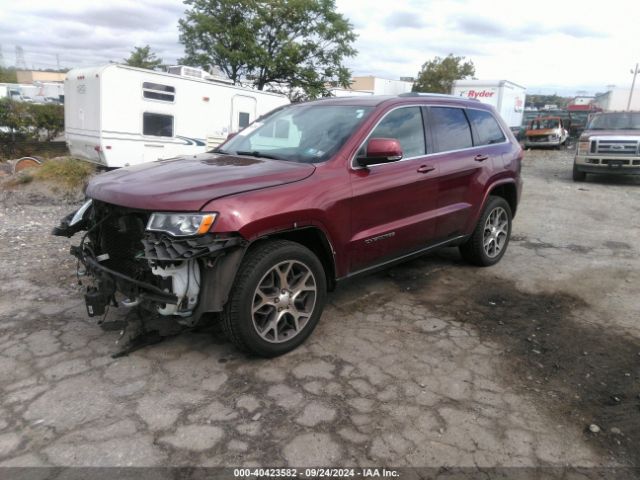 1C4RJFBG8JC251169 Jeep Grand Cherokee Sterling Edition 4x4