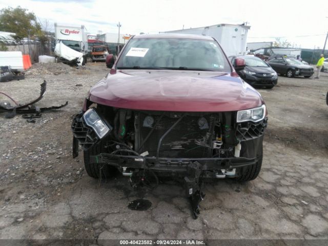 1C4RJFBG8JC251169 Jeep Grand Cherokee Sterling Edition 4x4
