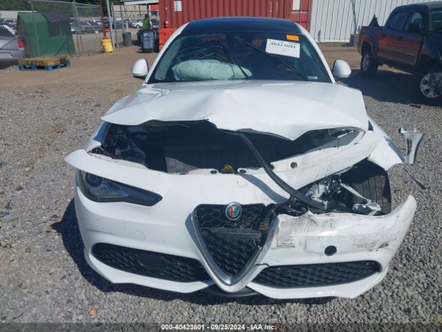 ZARFAECN2J7581589 Alfa Romeo Giulia Ti Sport Rwd