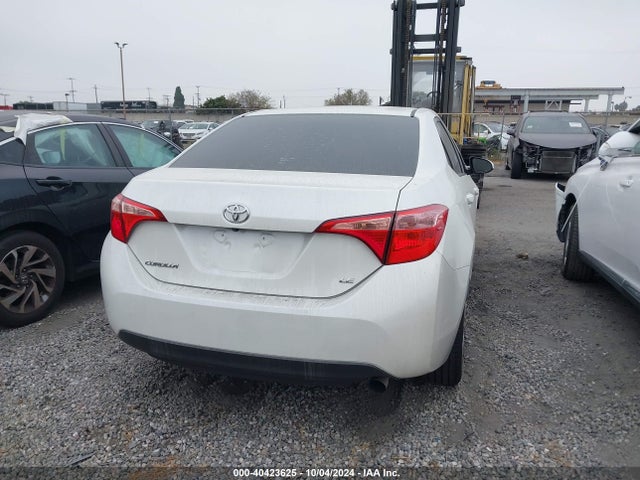 Toyota COROLLA LE 2017 5YFBURHE8HP606875 Image 17