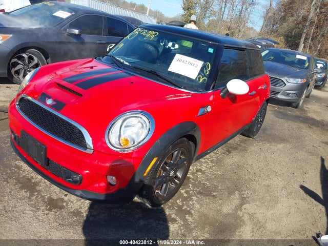2011 MINI COOPER S WMWSV3C56BTY13988 Photo 1