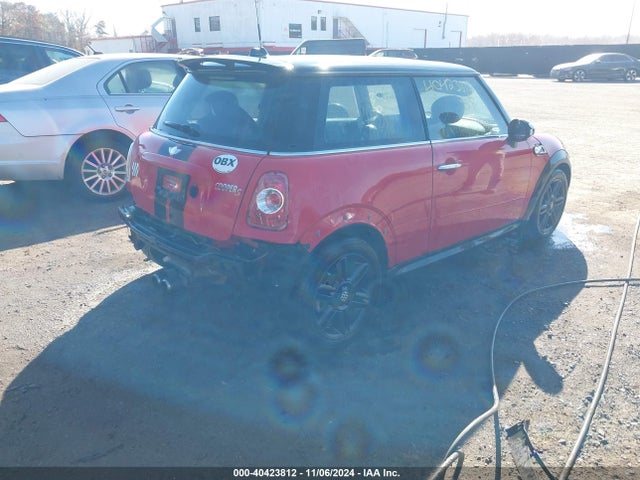 2011 MINI COOPER S WMWSV3C56BTY13988 Photo 3