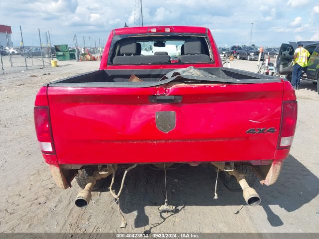 1C6RR7FTXKS580668 RAM 1500 Classic Express Quad Cab 4x4 6'4 Box