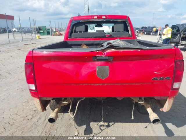 1C6RR7FTXKS580668 RAM 1500 Classic Express Quad Cab 4x4 6'4 Box